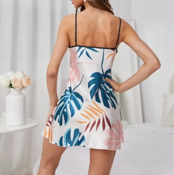 Leaf Pajama Dress V Neck Spaghetti Strap Nightdress XL NIP - Picture 3 of 5